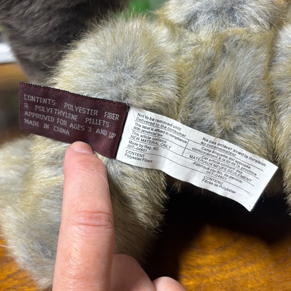 Adorable vintage Bearington Rags and Bags bunny rabbit with smaller toy bunny - Picture 11 of 11